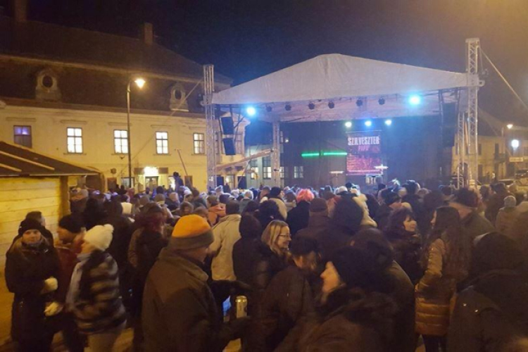 Szilveszteri buli - Fő tér