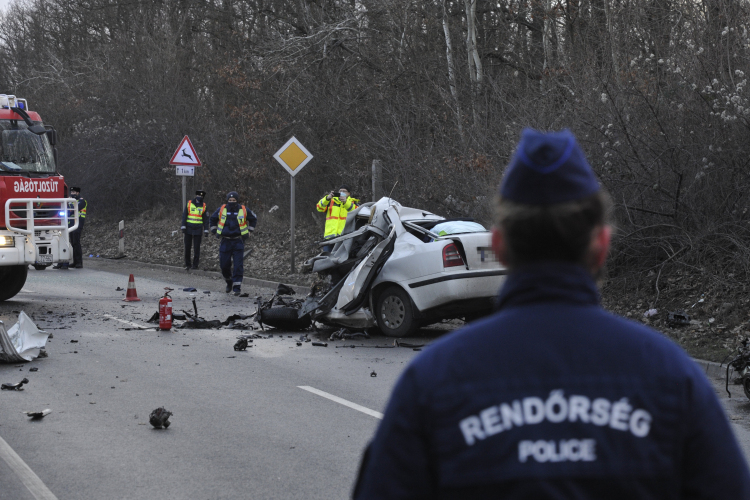 Halálos tömegszerencsétlenség történt Gödöllőnél