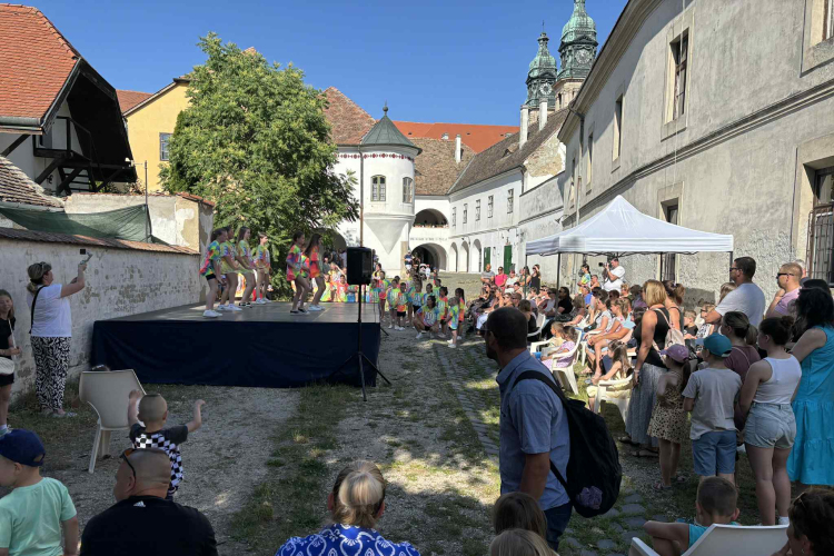 Pápai Játékfesztivál - Szombat Délután