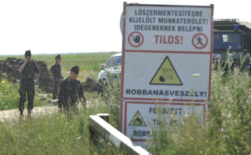 Robbanás a hortobágyi bombázó reptéren - Négy halott