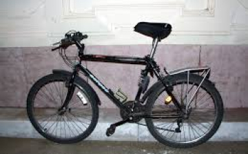 Kerékpárokat lopott