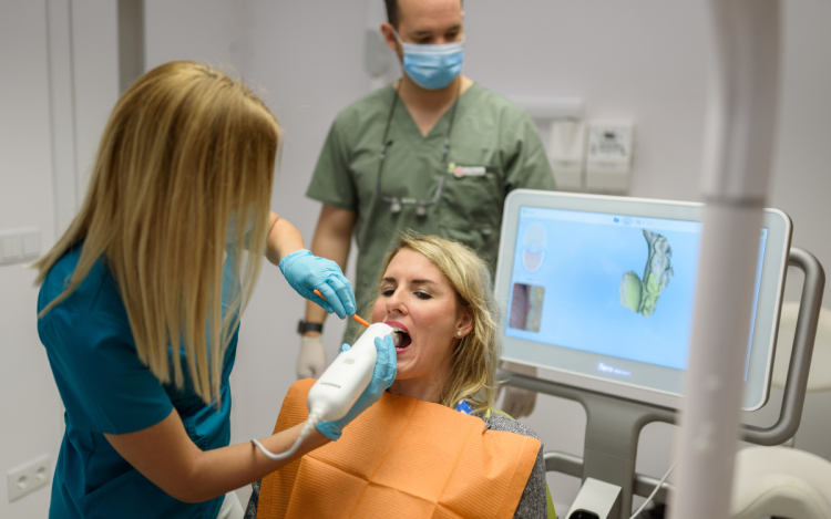 Az Invisalign fogszabályozás három őrületes előnye