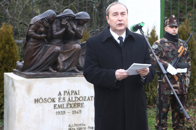 A doni hősökre emlékeztek