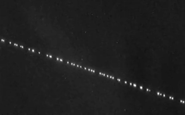 Nem ufók és nem is repülőgépek voltak Pápa felett!