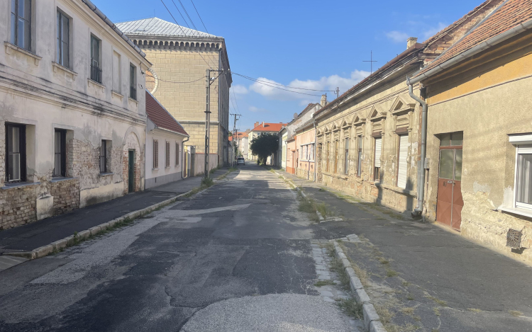 Belvárosi együttélési problémák - Áldozó Tamás: Nem kívánunk igazságot tenni szomszédok cívódásaiban