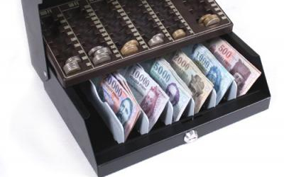 Több mint egymillió forintot lopott munkahelyéről