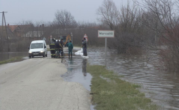 Négy út van lezárva a Marcal áradása miatt