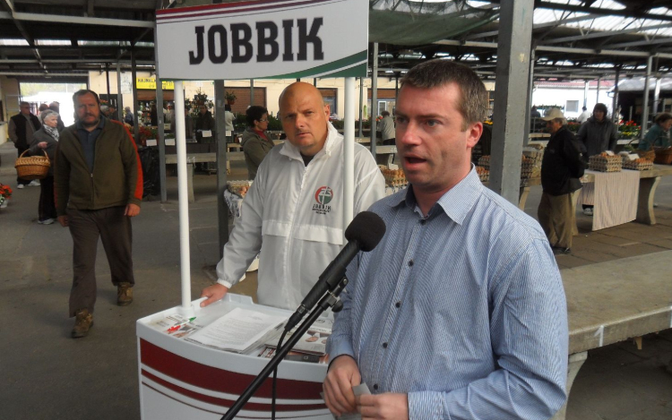 Plakátrongálás: Feljelentést tett a Jobbik