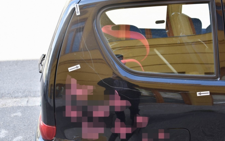 Lezárt akta: Gépkocsikat rongáló férfit fogtak el a rendőrök