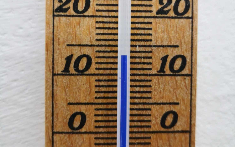 13 fok volt az Erkel egyes termeiben hétfőn reggel