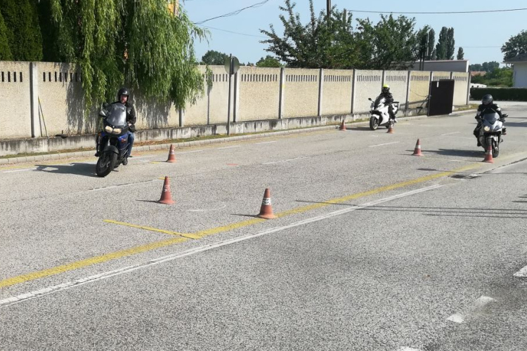 Biztonságban két keréken