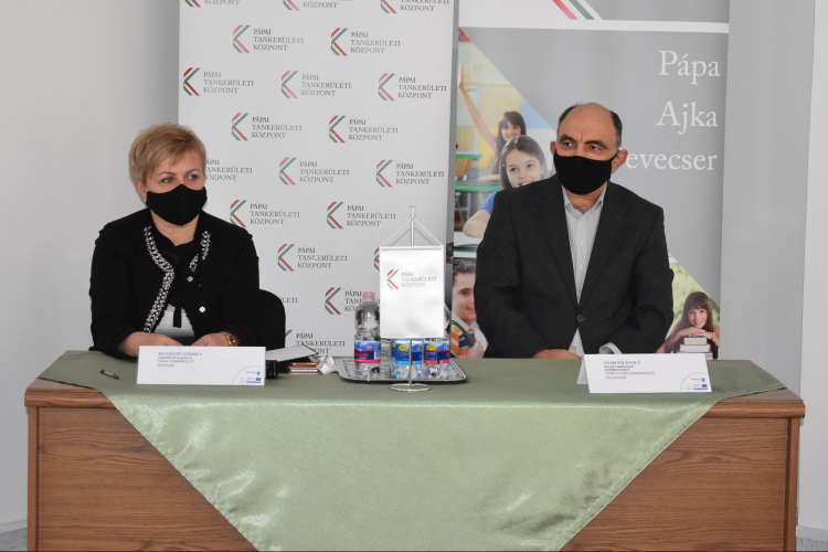 Százmilliós digitalizációs projekt zárult le a Pápai Tankerületi Központnál