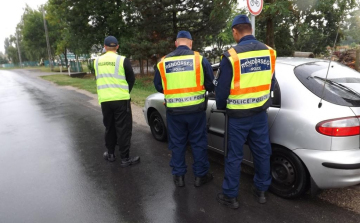  Szemüvegesek figyelem - Megszállja a rendőrség az utakat!