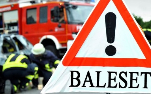 Kisteherautó és személyautó ütközött Tapolcafőn