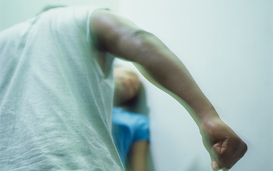 Mást bántalmazott a barátnője helyett