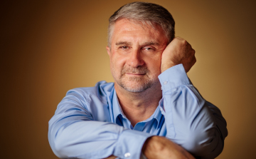 Unger Tamás:   Miért nem inkább a köszönetét fejezi ki a polgármester?