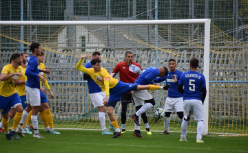 Perutz: Újabb kiütéses győzelem