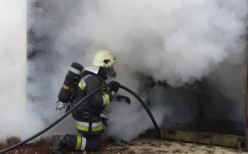 Kigyulladt egy családi ház Csóton