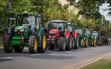 Traktoros ballagást tartanak a mezős diákok – különleges felvonulás lesz Pápán