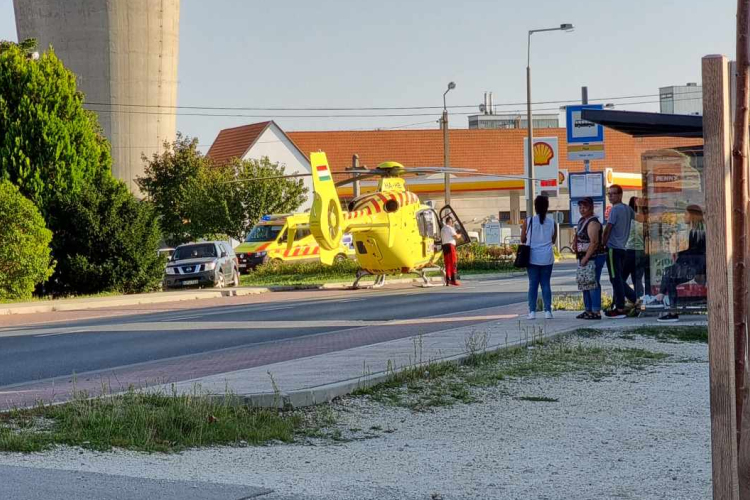 Mentőhelikopter a Vásár utcában