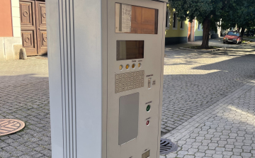 Aki a belvárosban dolgozik, jelentős kedvezményt kap a parkolási bérlet árából májustól