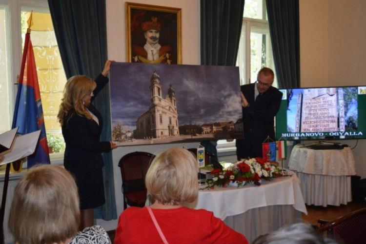 A felvidéki Ógyallán is aláírták a testvérvárosi szerződést