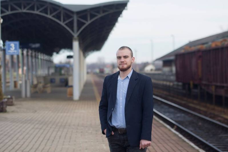 Megszüntetett járatokat állítana vissza a Jobbik