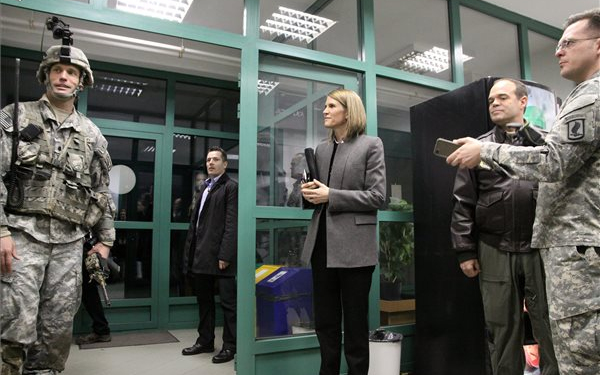 Hende Csaba és Colleen Bellel is hadgyakorlatozott Pápán