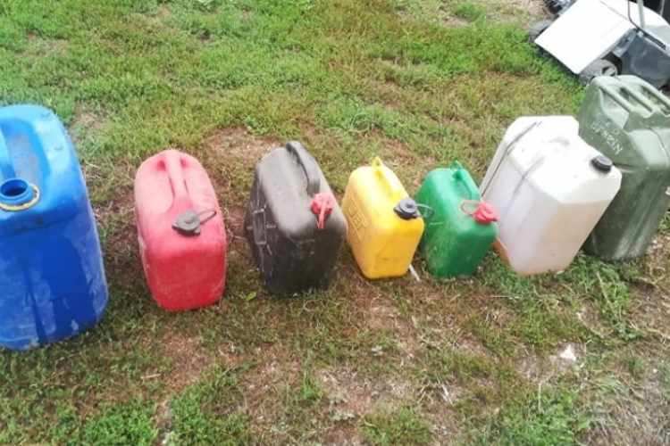 77 éves gázolajtolvajt csíptek el a pápai rendőrök