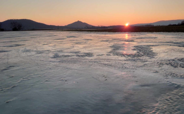 Sok helyen befagytak az állóvizek, ám nem biztonságos a jég - figyelmeztet a Katasztrófavédelem!