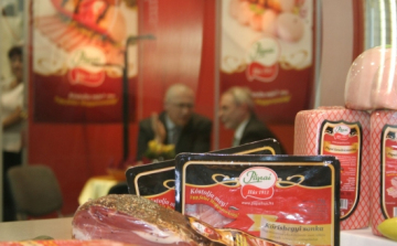 Kormánydöntés: Megmenthetik a Pápai Húst