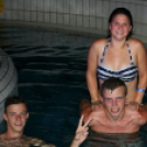 Éjszakai Fürdőzés a pápai Várkertfürdőben