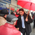 Mesterházy Attila Pápán kampányolt