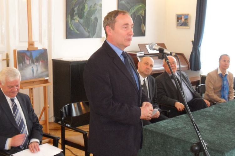 Tajvanból kapott támogatást a pápai Refi