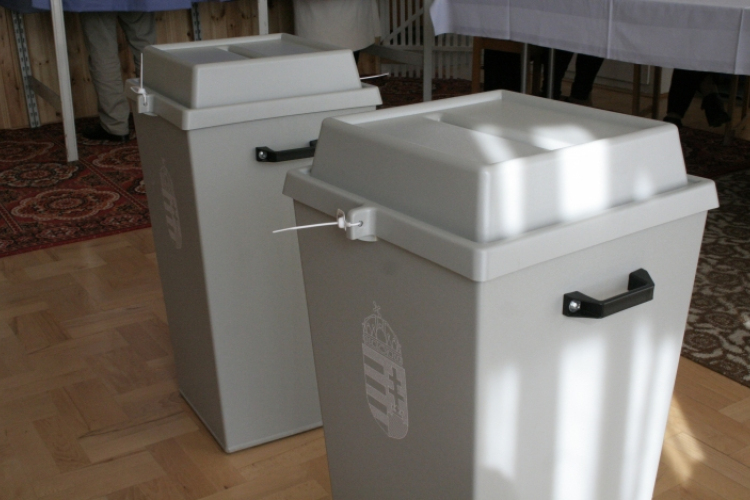 Meghaladta az 50%-ot a részvétel Pápán