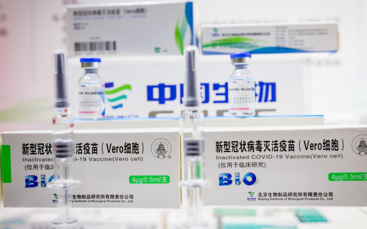 Megvizsgálták a kínai vakcinát a magyar hatóságok és mindent rendben találtak