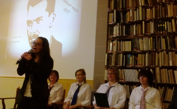 Költészet Napja a könyvtárban