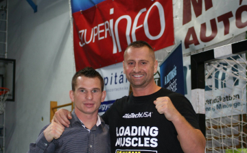 Kőkemény pofonok a bokszgálán