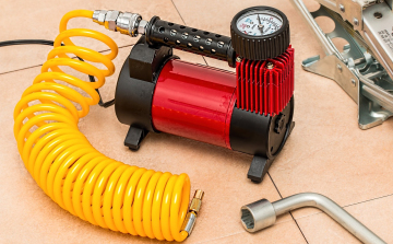 Milyen helyzetekben jöhet jól otthon egy házi kompresszor?