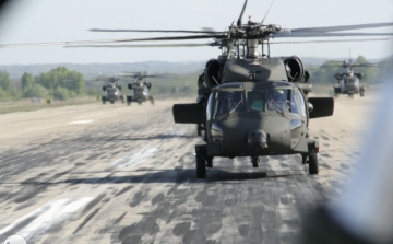 Helikopter harcászati oktató képzés települ a pápai légibázisra