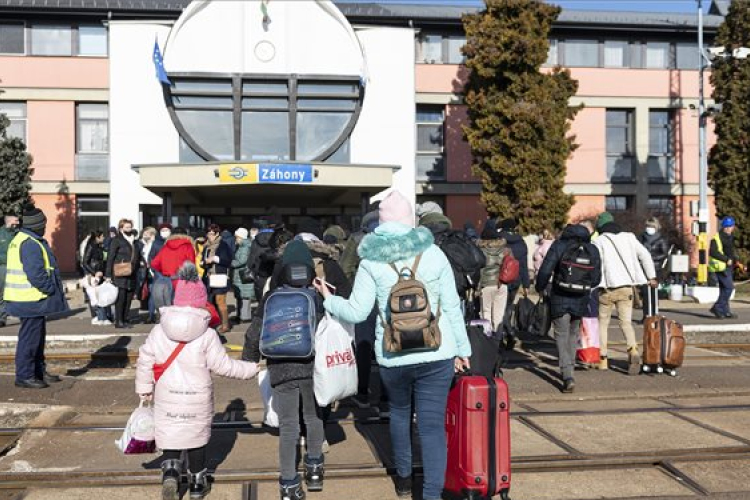 Több mint tízezren érkeztek kedden Ukrajnából