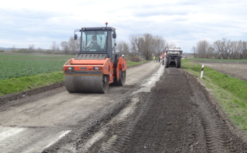 Jövő hét végén nyílhat meg a forgalom számára a kéttornyúlaki út