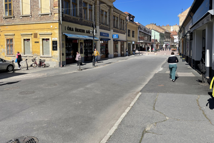 A Rákóczi utcáig folytatódik a Kossuth utca felújítása