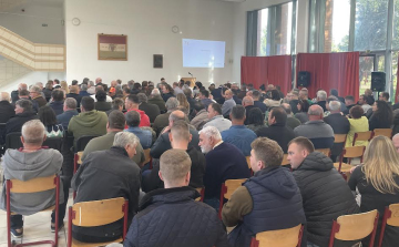 Gazdafórumot tartott Pápán az agrárminiszter!