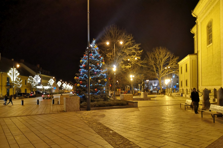 A Soulwave koncertje az Esterházy-kastély udvarán