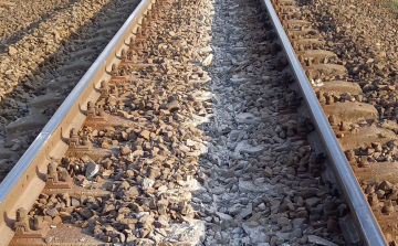 Késnek a pápai vonatok a biztosítóberendezés hibája miatt