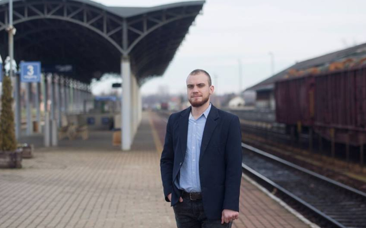 Megszüntetett járatokat állítana vissza a Jobbik