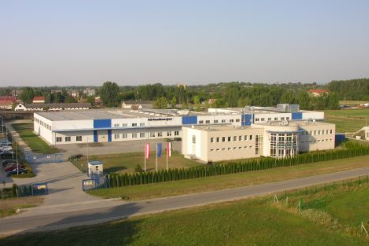 Növelte kapacitását a pápai Hirtenberger autóipari vállalat