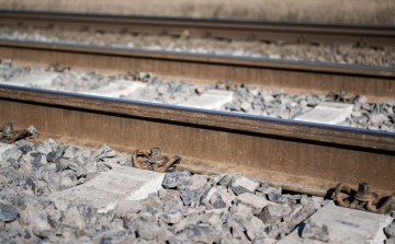 Vonatgázolás Pápa és Vaszar között!