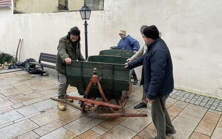 A régi idők karácsonyának meghittségét idézik meg a Pannonia Reformata udvarban